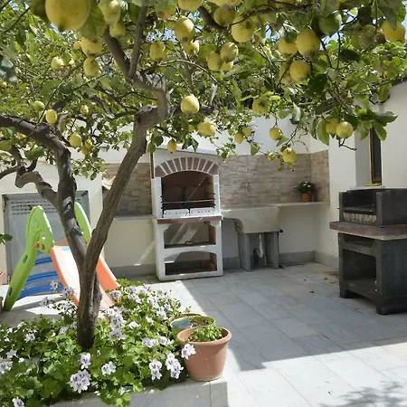 Vacanza Gioele Apartment